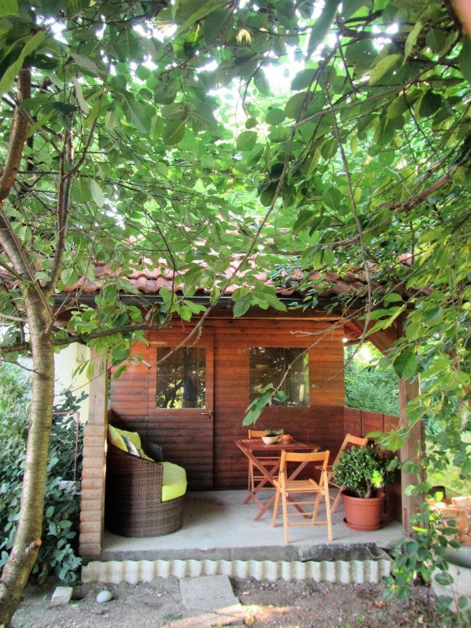 Bed and Breakfast Pod Orehi Postojna Exterior foto